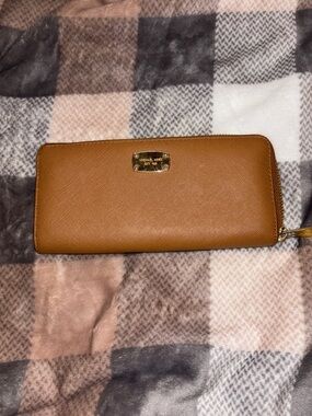 Michael Kors Caramel Brown Saffiano Zip Wallet with Gold Plate